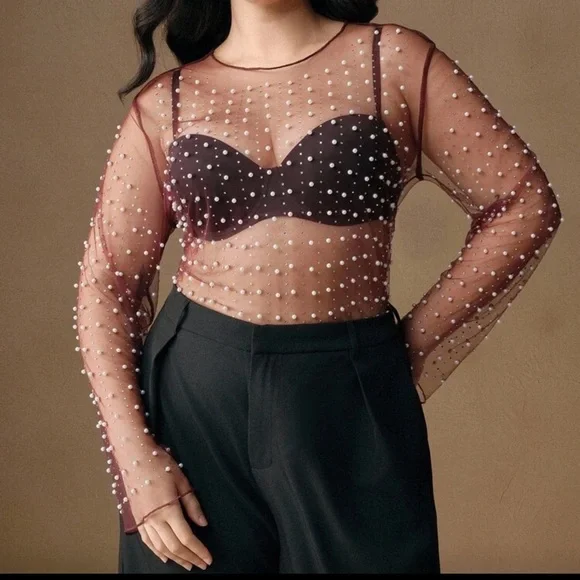 ♥️ PLUS Sheer Embellished Top ♥️ - Picture 3 of 6